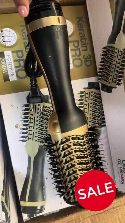 Keratin 3D Pro – 2000W One Step Dryer & Styler - Image 6